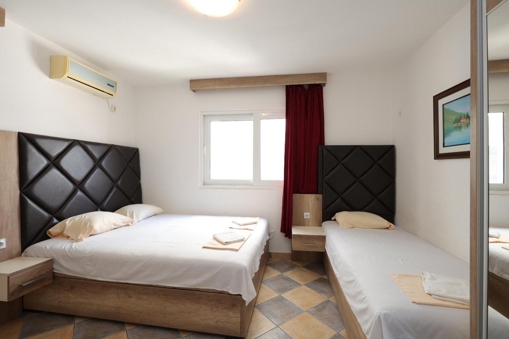 Athos Apartments Dobre Vode Добра-Вода Экстерьер фото