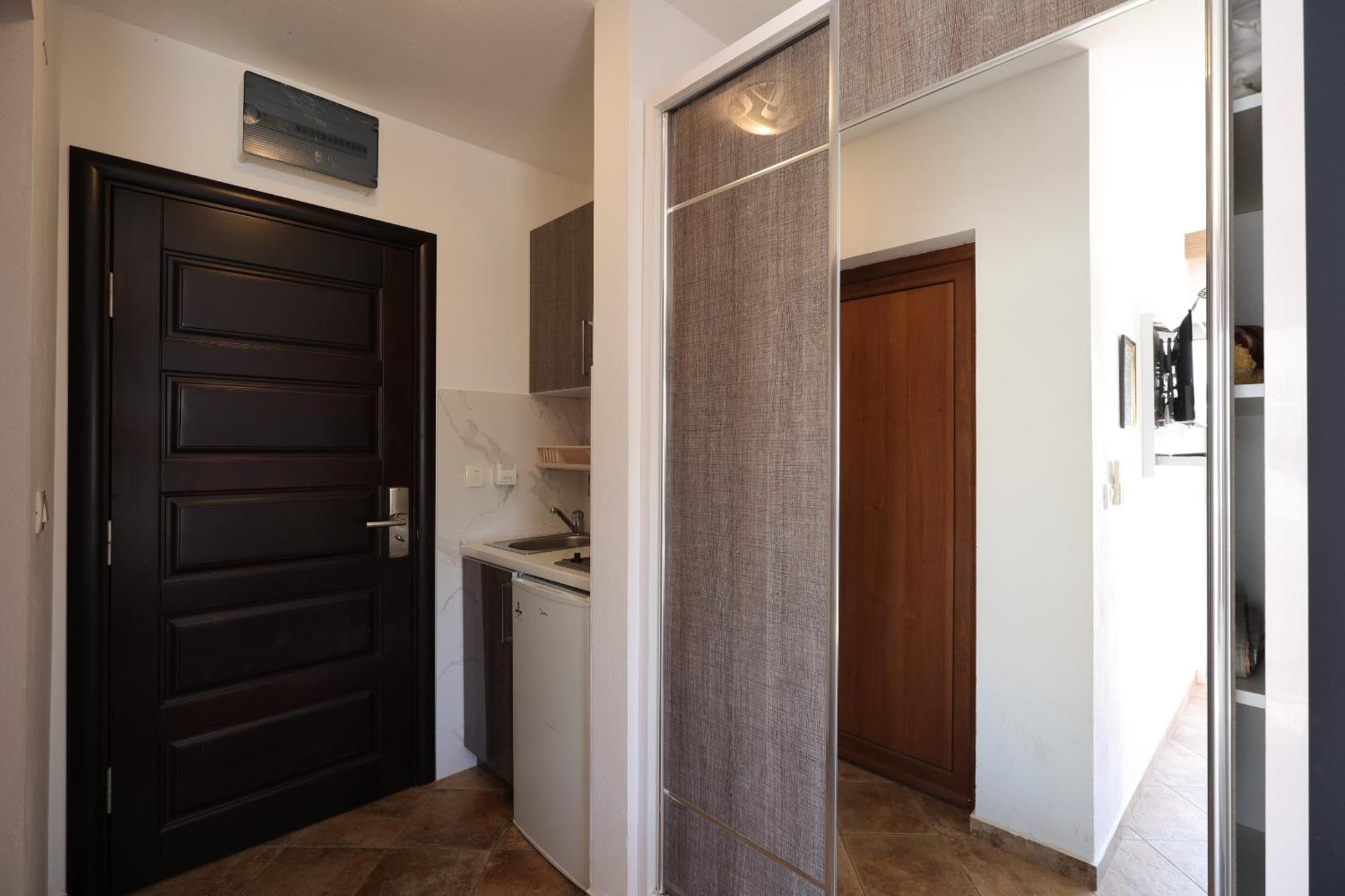 Athos Apartments Dobre Vode Добра-Вода Экстерьер фото