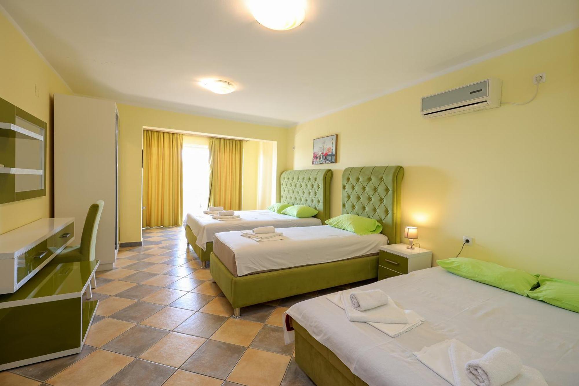 Athos Apartments Dobre Vode Добра-Вода Экстерьер фото