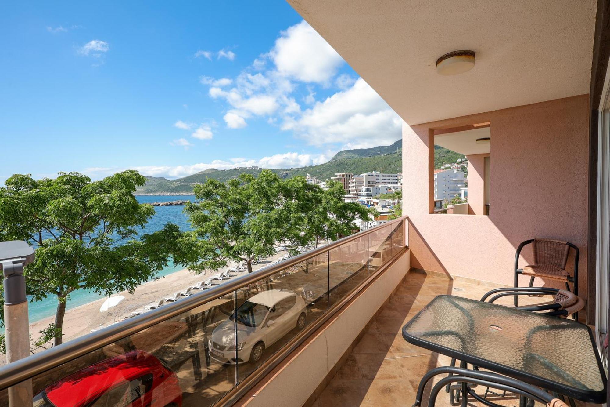 Athos Apartments Dobre Vode Добра-Вода Экстерьер фото